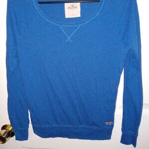 Hollister Juniors blue long sleeve tee